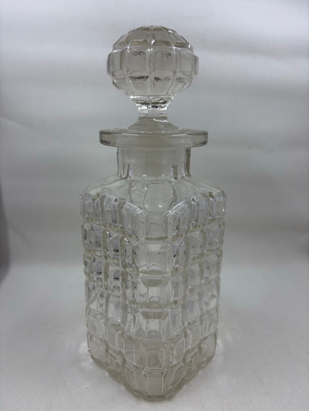 Vtg Etched Starburst Glass Decanter